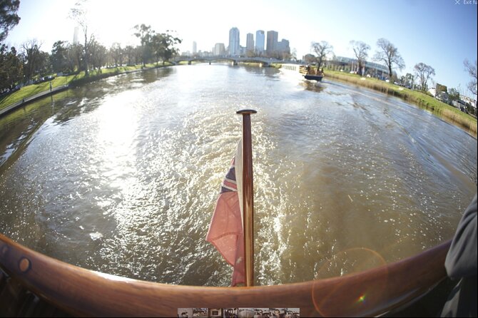 1 Hour Sight seeing Melbourne River Cruise on historic vessel - The Captain’s Live Commentary: Helpful, Not Just Background Noise
