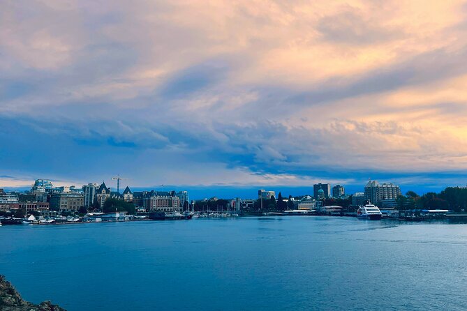 4 Unforgettable Hours in Victoria - Fairmont Empress: iconic hotel views and Canada’s Castle on the Coast vibe