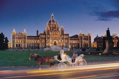 75-Minute The Royal Tour - From the BC Legislature to the Royal Museum: Capital-Era Sights