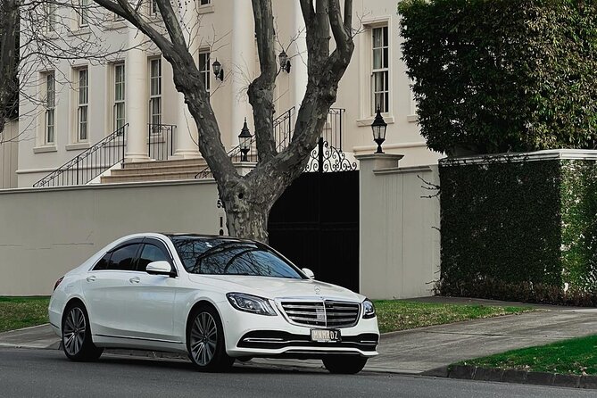 Airport Transfers - Chauffeur Car & Limo Services of Melbourne - The Ride Experience: Comfortable, Quiet, and (Usually) Helpful