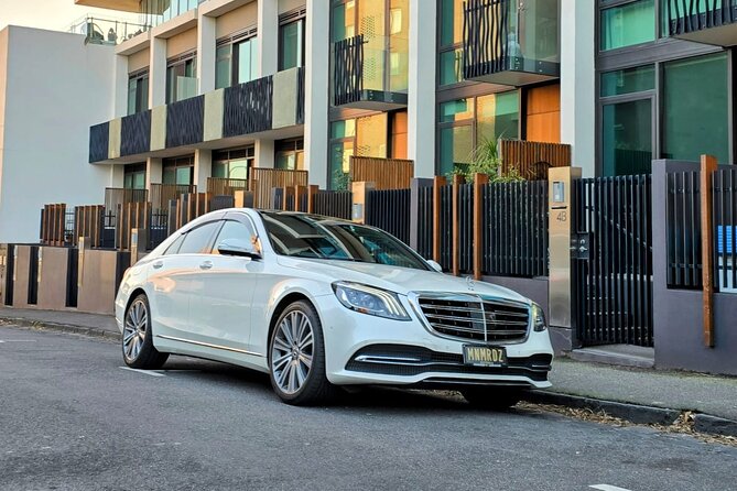 Airport Transfers - Chauffeur Car & Limo Services of Melbourne - Meet-and-Greet at Melbourne Airport: How You Actually Find the Car