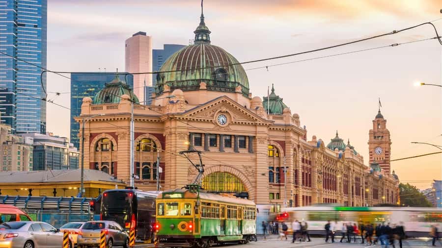 Best of Melbourne: Private Walking Tour with a Local - Queen Victoria Market: shopping energy with a local strategy