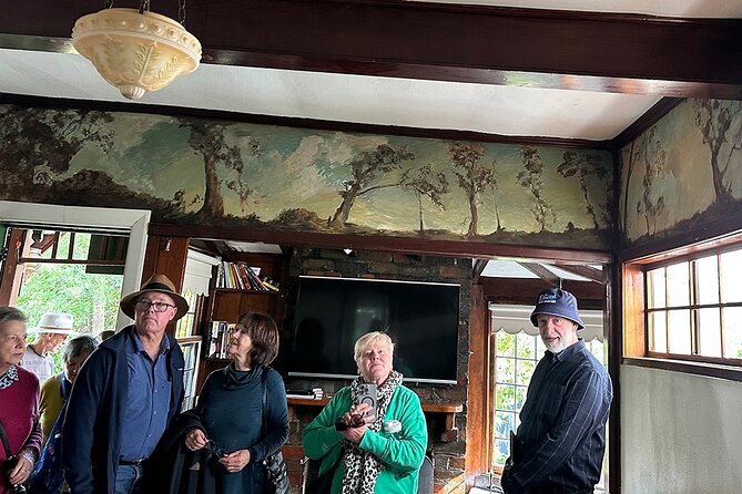 Cammino di Hepburn (Hepburn Walking Tour) at 5pm each Friday - Peppers Mineral Springs Hotel: art deco glamour with older roots