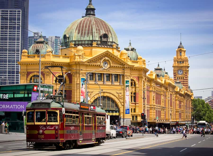 Classic Pivate Melbourne Walking Tour Start from your hotel - Price and logistics in plain English (the stuff that affects your day)