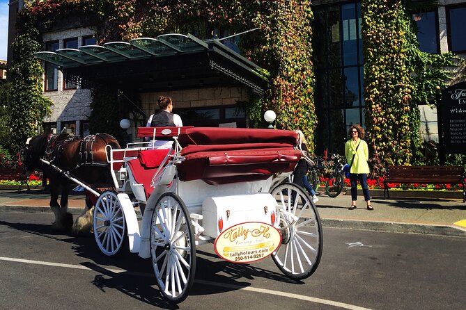 COMBO Victoria City Tour & Butchart Gardens & Entry Tix - Hotel Pickup and Ride Comfort in Downtown Victoria