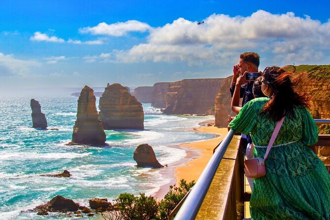 Custom Private Day Tour Melbourne to all surrounding areas for up to 11 people - Yarra Valley and Mornington Peninsula: wine country energy in your control