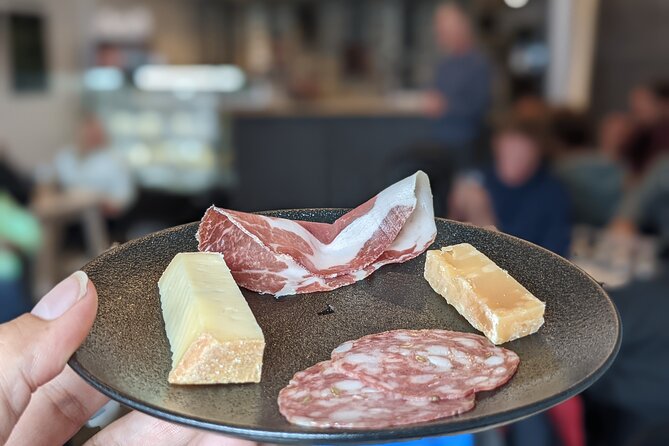 Downtown Victoria Food & City Tour - The guide is a big part of the payoff
