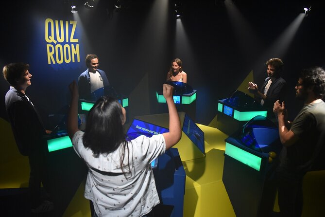 Entermission Melbourne - 60min Virtual Reality Escape Rooms - The included escape-room activity: VR plus more puzzles