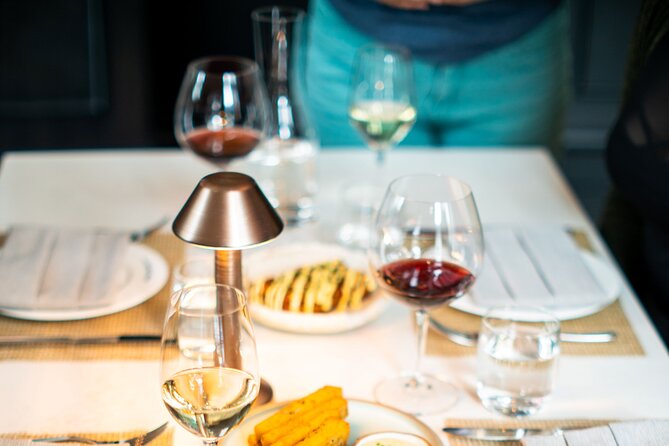 Evening Sip, Savor, Stroll Tour - Getting your bearings: start time, route feel, and group size