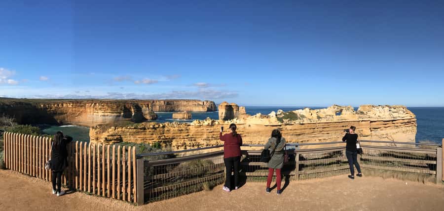 From Melbourne: Great Ocean Road Premium Tour in Reverse - Gibson Steps: quick, iconic views with less fuss