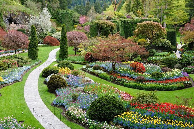Fully narrated tour of Butchart Gardens and Saanich Peninsula - Key highlights at a glance