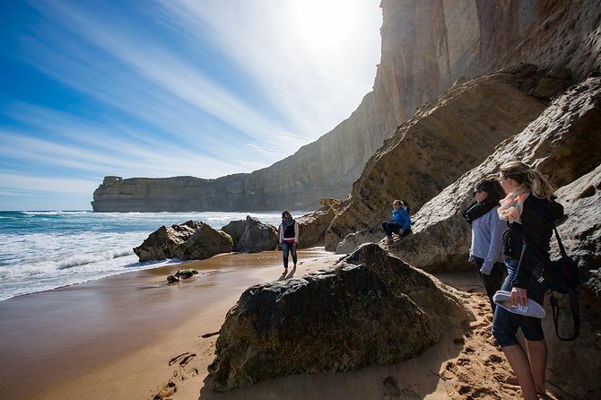 Great Ocean Road, 12 Apostles, Loch Ard Gorge & lunch - Melbourne - Twelve Apostles Visitor Facility: morning light, shorter lines, bigger wow-factor