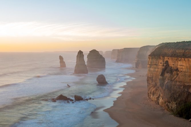 Great Ocean Road and Wildlife Tour for Backpackers aged 18-35 - Guides and Group Size: Why the Experience Feels Human