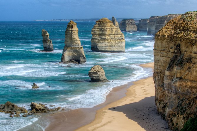 Great Ocean Road Grampians 2 Day Overnight Tour from Melbourne - Getting to the coach: 7:35am Melbourne pickup and a 23-person group