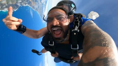 Great Ocean Road: Skydive over the Twelve Apostles - What happens in the 3 hours: climb, free fall, canopy, landing