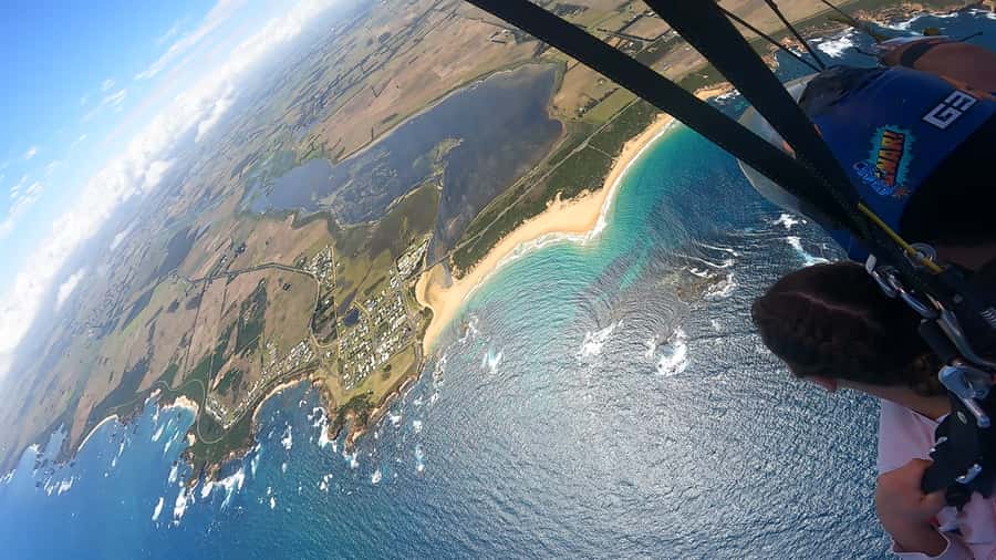 Great Ocean Road: Skydive over the Twelve Apostles - Photos and video: if you want proof of the view