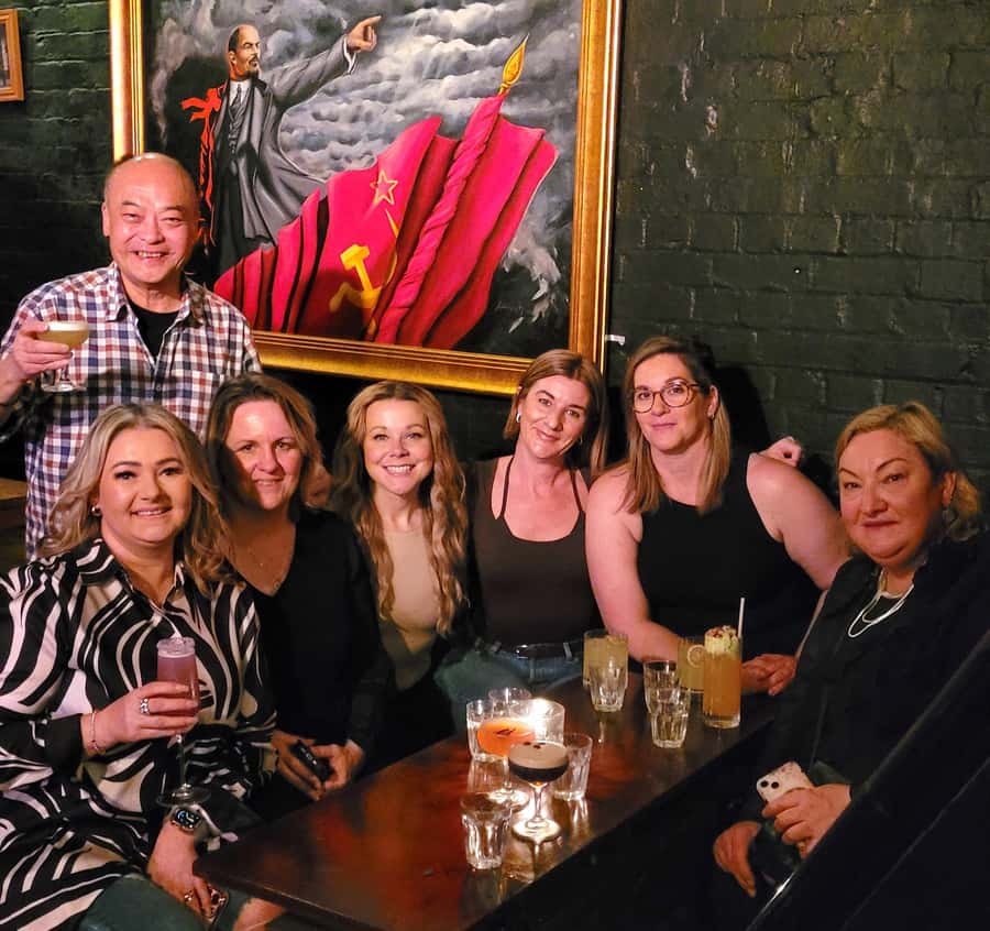 Hidden Bars Tour - The 4-hour plan: from doorways to cocktail number one