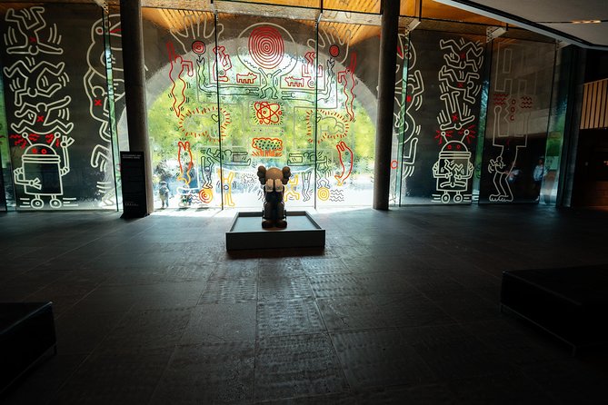 Highlights & Hidden Gems With Locals: Best of Melbourne Private Tour - Federation Square to Flinders Street Station: the CBD power walk