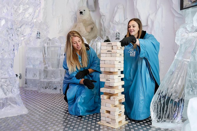 Ice Bar Tour in Melbourne with Cocktails - Photos and souvenirs: why you can’t just take your own inside