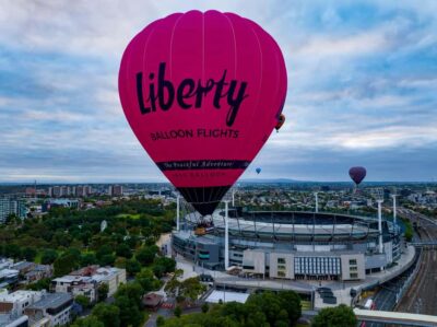 Melbourne: Balloon Flight at Sunrise with Breakfast - Launch field to basket: how the crew keeps it safe and friendly