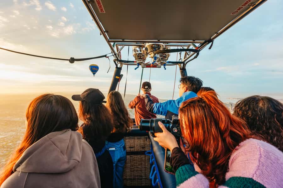 Melbourne: Balloon Flight at Sunrise with Breakfast - The practical checklist: what to wear and what to leave behind