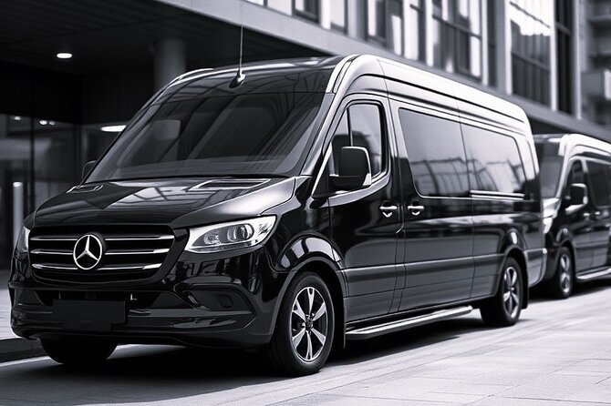 Melbourne CBD to MEL Airport Private Transfer 4 or more - Mercedes V-class comfort vs Sprinter minibus practicality