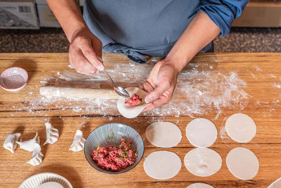 Melbourne: Chinese Dumpling Cooking Class with a Drink - From chef demo to your own dough: what you learn that actually helps