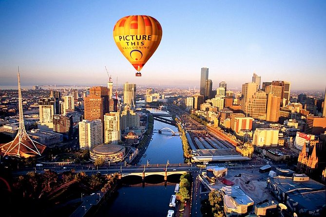 Melbourne City Card (2 Days): Visit Unlimited Attractions! - Yarra River cruise: your one-hour city perspective changer