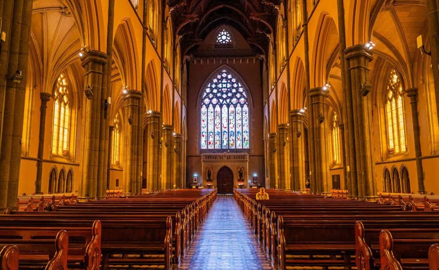 Melbourne: City Highlights Group Tour by Bus - Flinders Street, St Paul’s Cathedral, and Federation Square in one sweep