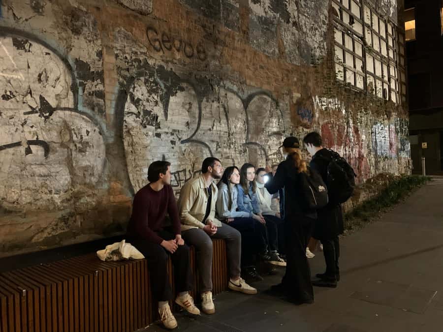 Melbourne: City Highlights Guided Walking Crime Tour - Your guide’s style, Q&A moments, and why the lantern helps
