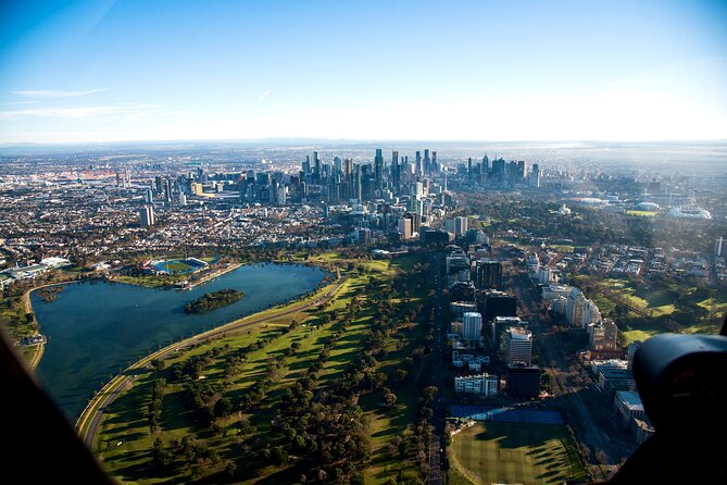 Melbourne City Scenic Helicopter Ride - Royal Botanic Gardens and the Shrine of Remembrance from the sky