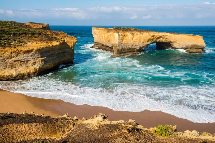 Melbourne: Great Ocean Road Extended–Top Stops&London Bridge - Twelve Apostles, Loch Ard Gorge, and London Bridge in one long day