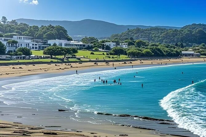 Melbourne Great Ocean Road Reverse Tour + London Bridge wildlife - Apollo Bay: your lunch-and-walk reset