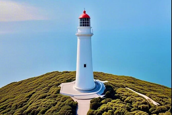 Melbourne Great Ocean Road Reverse Tour + London Bridge wildlife - London Bridge: geology, dramatic coastal change, and short viewing time