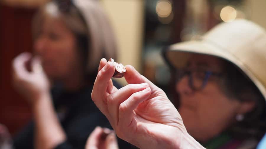 Melbourne: Guided Chocolate Walking Tour of the city - Key Things You’ll Notice on This Tour