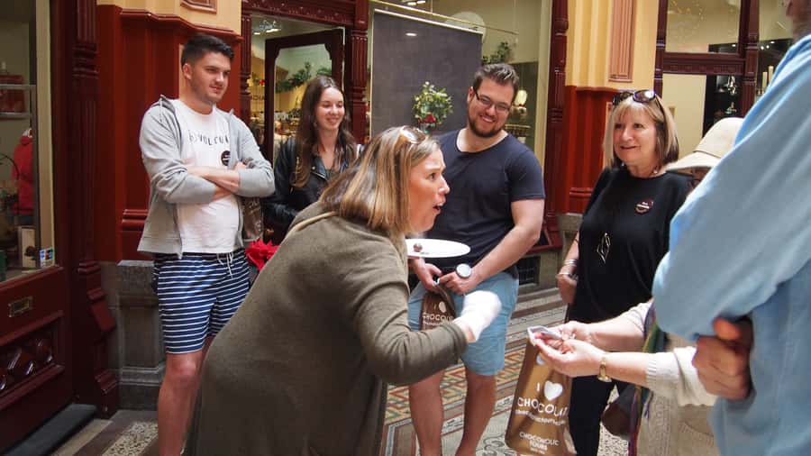 Melbourne: Guided Chocolate Walking Tour of the city - The Included Sit-Down Tasting Break