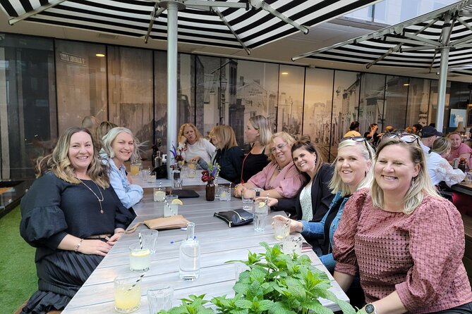 Melbourne Hidden Bar and Cocktail Tour - The treasure map: extending the night with actual direction