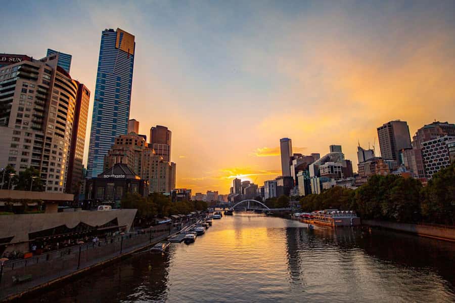 Melbourne: Luxury Sunset Cruise on Yarra River - Why a Yarra sunset cruise feels worth it (even if you’re short on time)