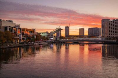 Melbourne: Luxury Sunset Cruise on Yarra River - Southbank meeting point: finding Melbourne Water Taxis without stress
