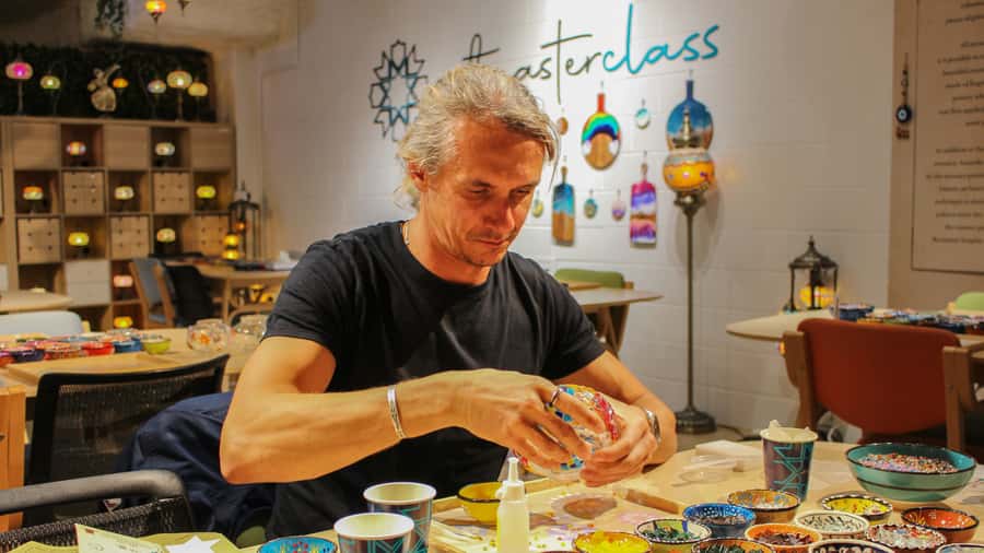 Melbourne: Mosaic Art Classes - Turkish Lamp Workshop - Materials and Tools: What’s Provided, and How That Changes the Value