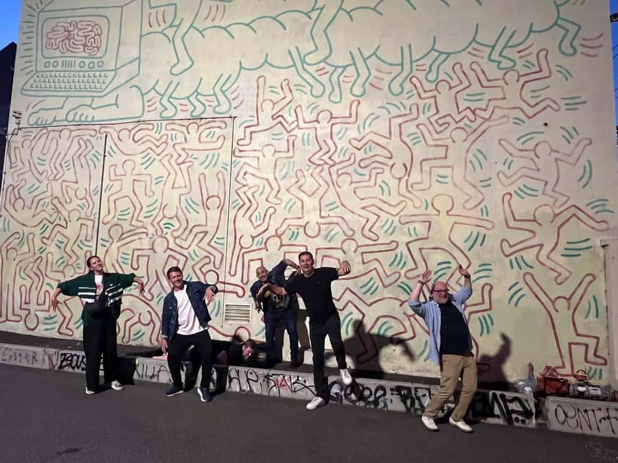 Melbourne Music Venue Pub Crawl with History + 2 Free Drinks - Two free drinks and five classic venues