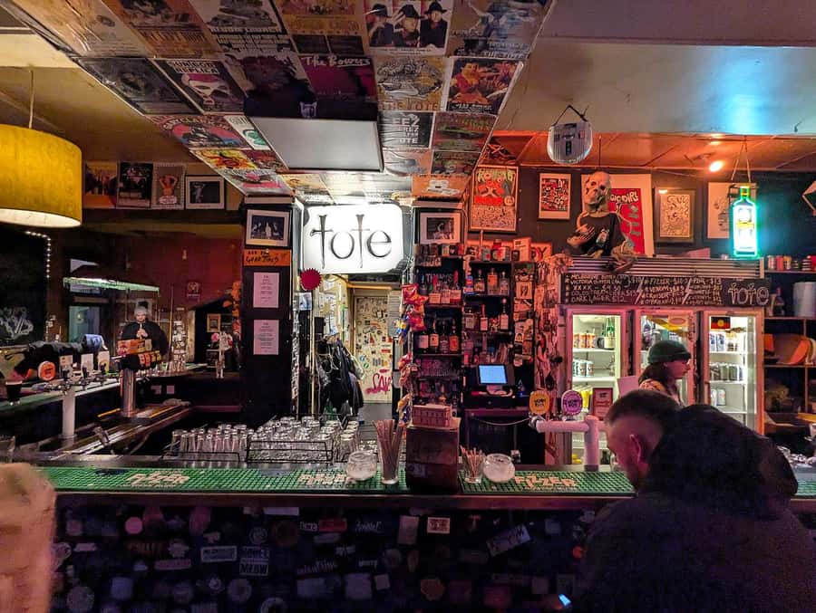 Melbourne Music Venue Pub Crawl with History + 2 Free Drinks - Nighthawks: sultry bar mood and a free shot