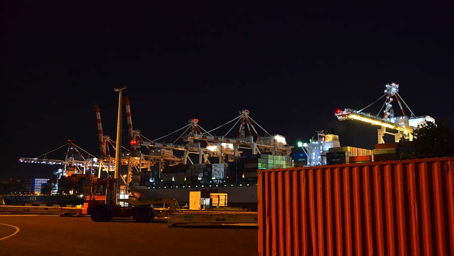 Melbourne: Nighttime Private City Tour with Transfer & Stops - Who Should Book This Night Tour (and Who Might Skip It)