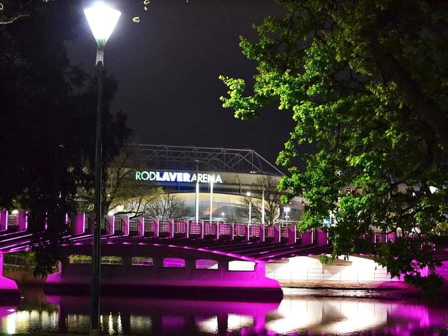 Melbourne: Nighttime Private City Tour with Transfer & Stops - Williamstown After Dark: Ports, Promenade Time, and a Different Melbourne