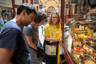 Melbourne: Original Lanes & Arcades Walk (max 8 guests only) - Meeting at Federation Square: the easiest start point