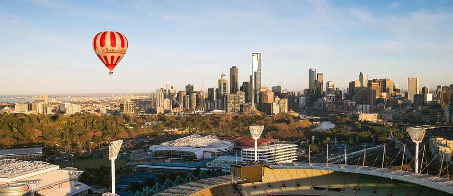 Melbourne Premium Balloon Flight 5-Star Champagne Breakfast - First Light Over Melbourne: Why This Balloon Flight Feels Special