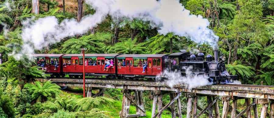 Melbourne: Puffing Billy & Healesville Sanctuary Scenic Tour - Puffing Billy Belgrave to Emerald Lake Park: more than a train ticket