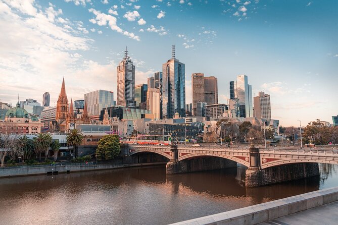 Melbourne Sightseeing Tour in Small Group - Spring Street, Parliament and Treasury, plus Collins Street’s Paris End