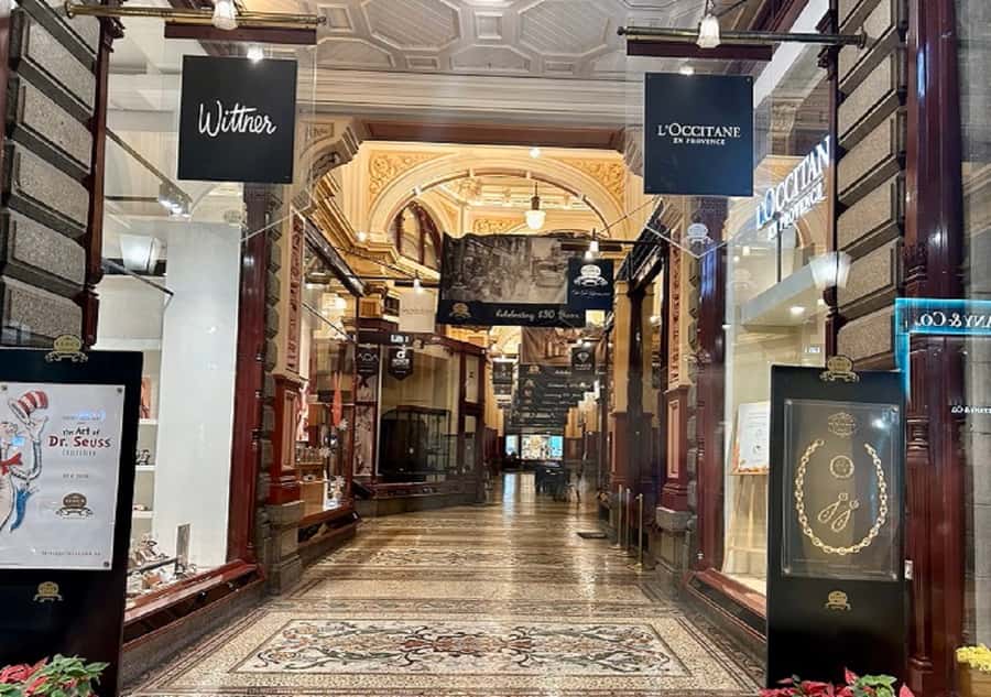Melbourne: Spirits and Ales Haunted Pub Walking Tour - A Dark Alley and a Tragic Love Affair in the CBD
