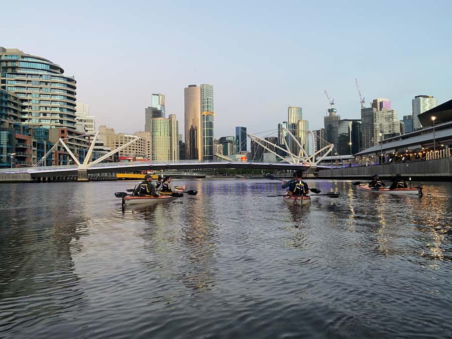 Melbourne: Sunset Kayak Tour with Dinner - Fish and Chips on the Water: The Dinner Experience in Your Kayak